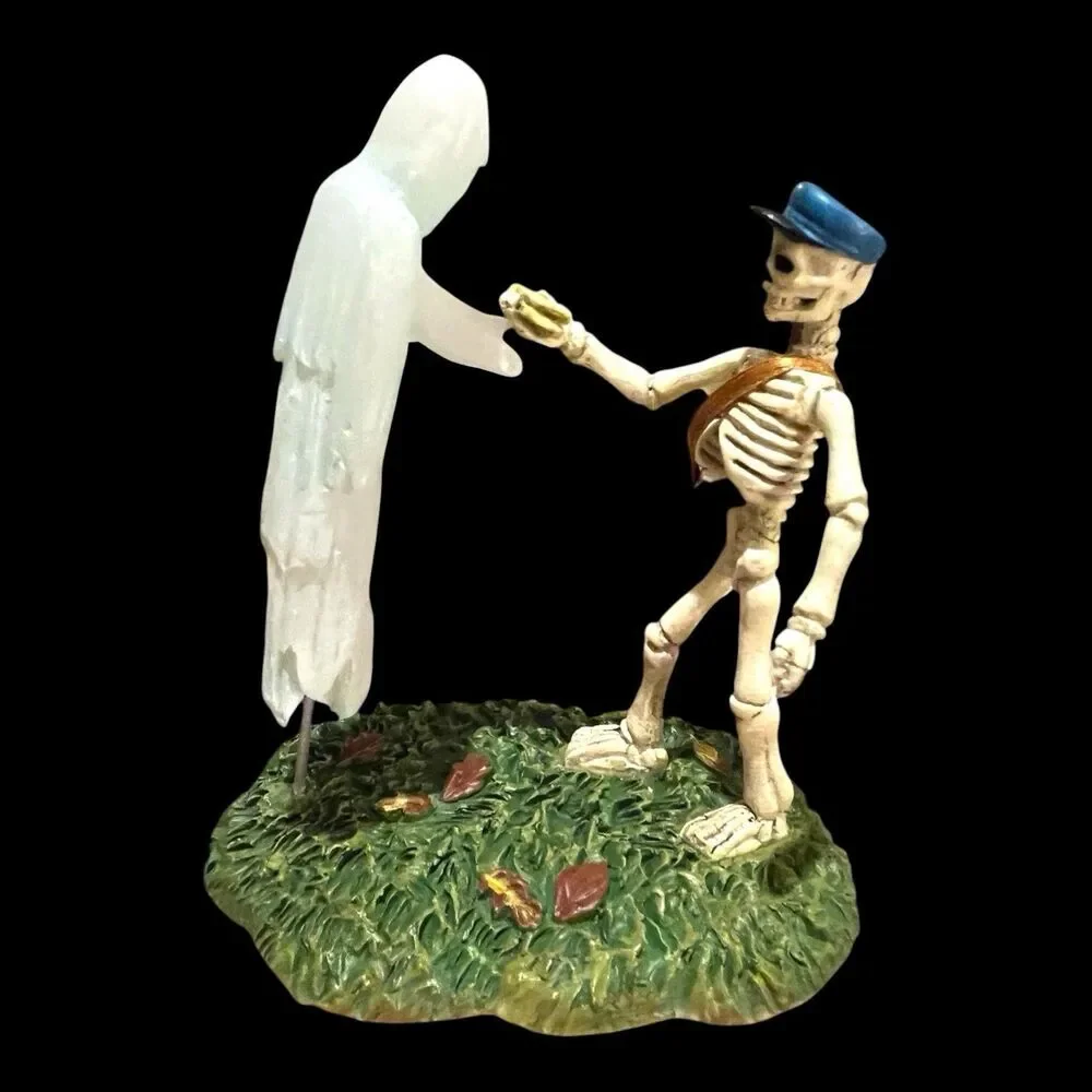 Dept 56 RAIN NOR SLEET NOR FRIGHT OF NIGHT Halloween Village 6009778 Mailman